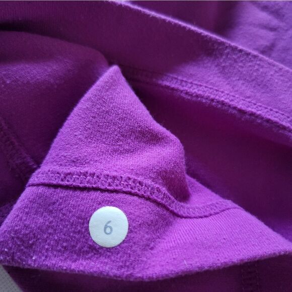 Two Women's Tops, Medium And Size 6 - Picture 3 of 4